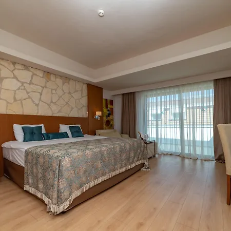 Armas Life Belek מלון 5*