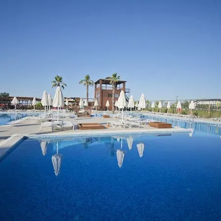 Armas Life Belek 5* בואזקנט