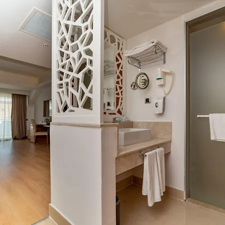 Armas Life Belek Szálloda Boğazkent