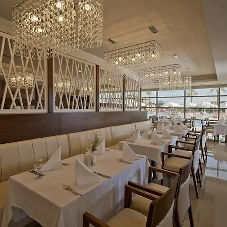 Armas Life Belek Szálloda