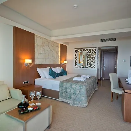 Szálloda Armas Life Belek Boğazkent