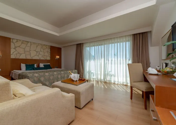 Armas Life Belek فندق بوجازكنت